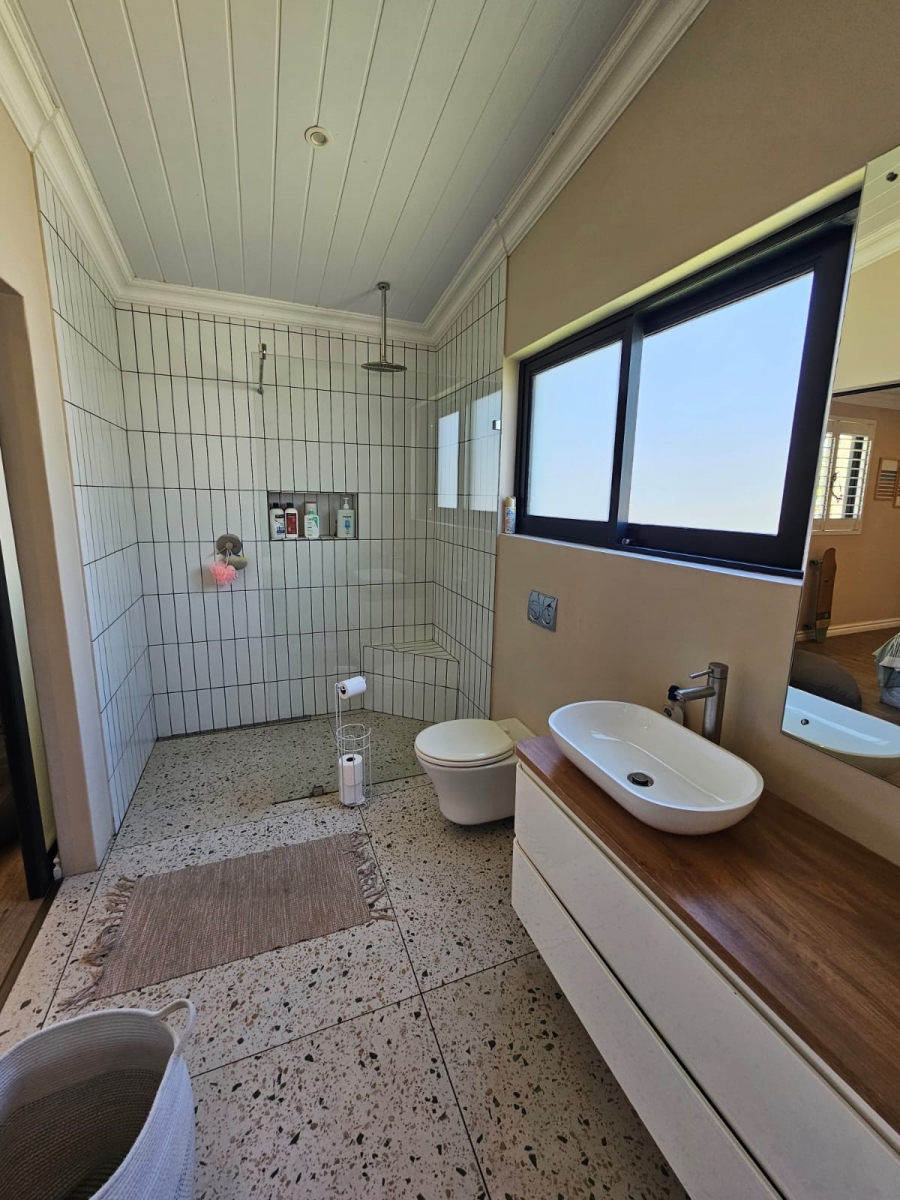 5 Bedroom Property for Sale in Riversdale Western Cape